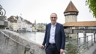 Beat Züsli (SP), der alte und der neue Stadtpräsident von Luzern. (Archivaufnahme)