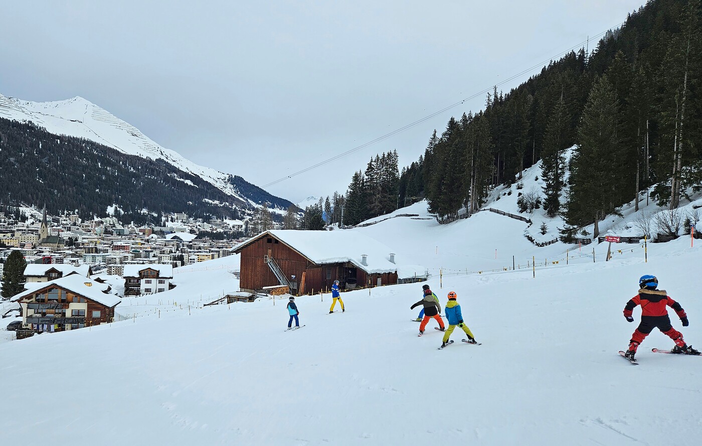 Viel Unterstützung: Das Projekt «Ab auf die Ski» findet bereits zum neunten Mal statt.