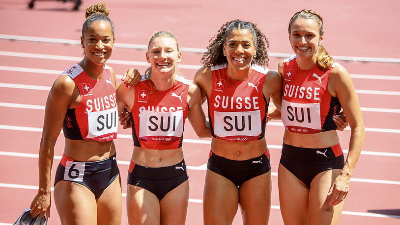 Nach dem Schweizer Rekord im Vorlauf sprinten Salome Kora, Ajla Del Ponte, Mujinga Kambundji und Riccarda Dietsche (von links) im Final über 4x100 m um eine Medaille