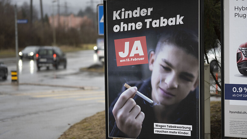 Die Befürworter der Volksinitiative "Ja zum Schutz der Kinder und Jugendlichen vor Tabakwerbung" sind am Ziel. Volk und Stände haben dem Volksbegehren zugestimmt. (Archivbild)