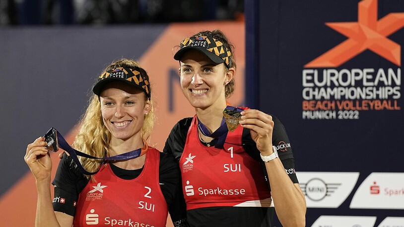 Nominierte Kategorie "Team des Jahres: Die Beachvolleyballerinnen Nina Brunner und Tanja Hüberli mit ihren EM-Silbermedaillen