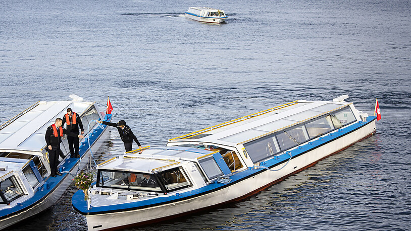Die neuen eLimmatboote mit den Namen Fluvius, Navalis und Pontus wurden am Freitag in der Werft in Zürich-Wollishofen getauft. Ab Sonntag verkehren sie auf der Rundfahrt Landesumuseum-Zürichhorn.