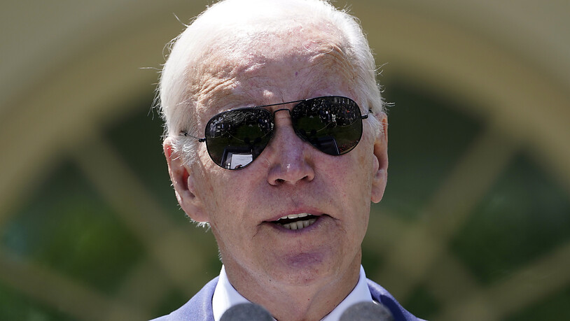 Joe Biden, Präsident der USA, spricht im Rosengarten des Weißen Hauses. Foto: Susan Walsh/AP/dpa