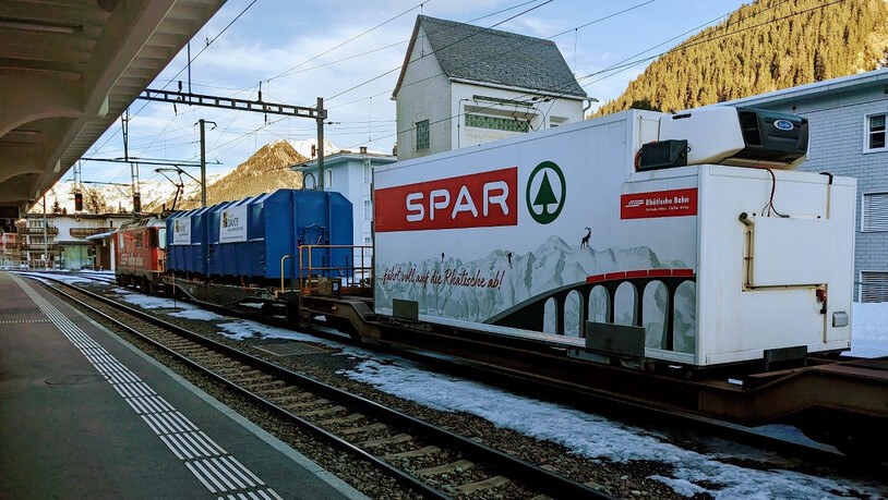 Die wenigen Güterzüge nach Davos haben jeweils eine überschaubare Grösse.  