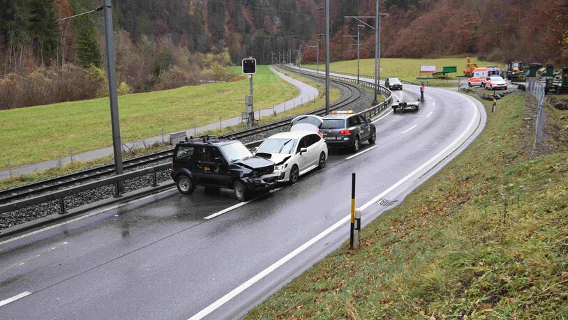 Die Kantonspolizei musste am Freitagmorgen nach Fideris ausrücken. Grund war ein Unfall auf der Prättigaustrasse.