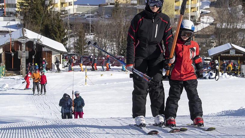 Skifahren soll in der Schweiz über die Festtage allen offenstehen. 