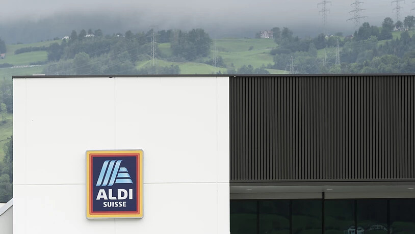 Der deutsche Discounter Aldi will sein Filialnetz in der Schweiz in den kommenden Jahren bis auf 300 Läden ausbauen. (Archivbild)