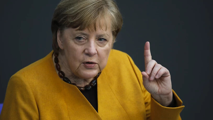 Die deutsche Bundeskanzlerin Angela Merkel lehnt es ab, im Parlament die Vertrauensfrage zu stellen. Sie habe sich für ihren Fehler entschuldigt, sagte Merkel.