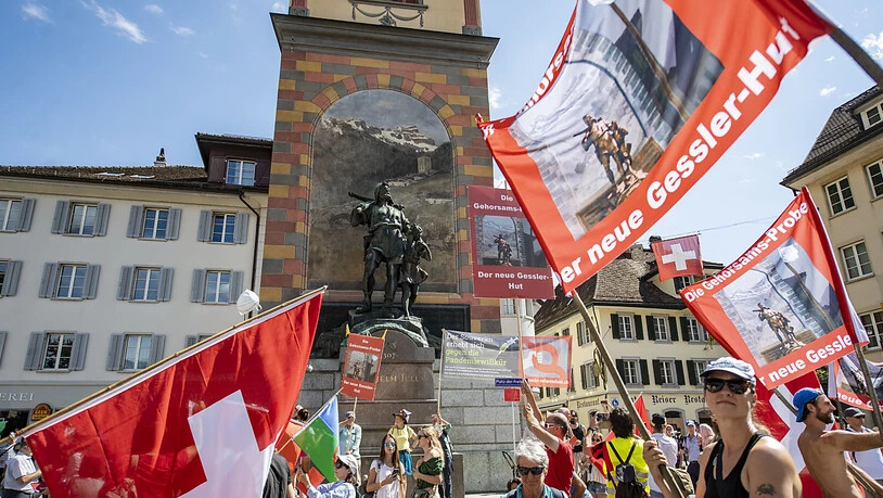 Im vergangenen Herbst war es in Altdorf UR zu einer Demonstration von Gegnern der Corona-Massnahmen gekommen - eine erneute Bewilligung gibt es nicht. (Archivbild)