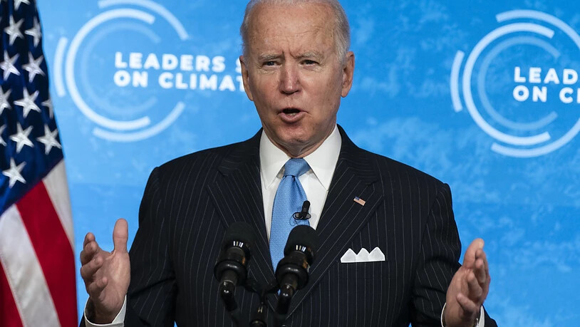 dpatopbilder - Joe Biden, Präsident der USA, spricht vor einer Sitzung eines virtuellen Klimagipfels, zu dem der US-Präsident dutzende Staats- und Regierungschefs eingeladen hat, im East Room des Weißen Hauses. Foto: Evan Vucci/AP/dpa