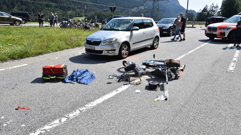In der Nähe von Sils im Domleschg kam es zu einem Verkehrsunfall. Ein schwer verletzter Mann musste ins Kantonsspital in Chur geflogen werden. 