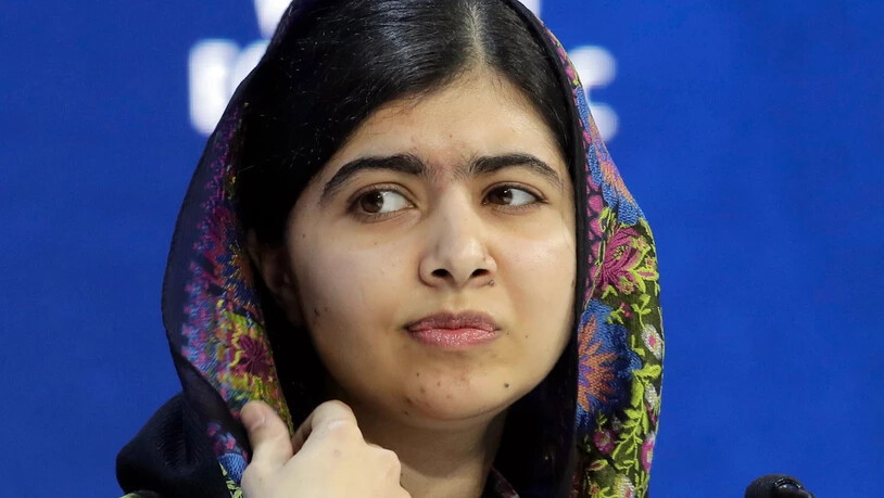 ARCHIV - Die Kinderrechtsaktivistin und Nobelpreisträgerin Malala Yousafzai nimmt am Weltwirtschaftsforum teil. Die pakistanische Friedensnobelpreisträgerin Malala hat sich erschüttert über die jüngsten Entwicklungen in Afghanistan nach der…