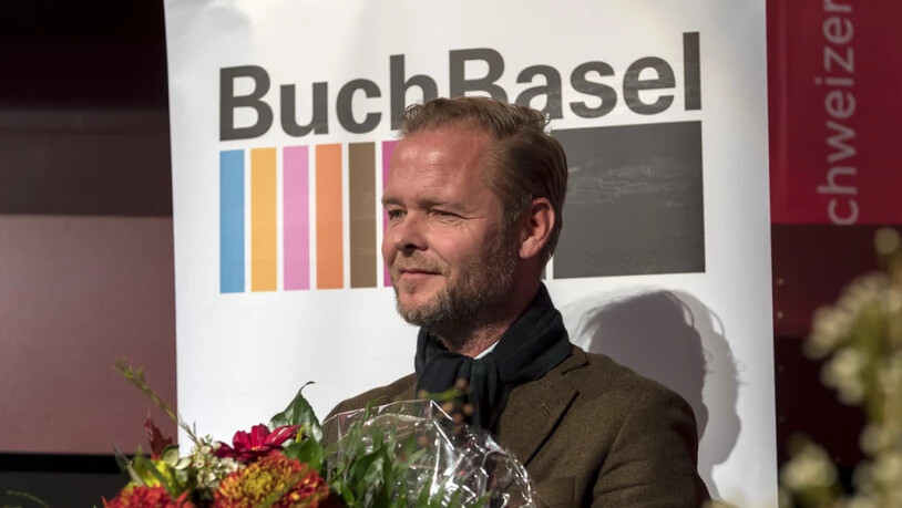 Der Schweizer Autor Christian Kracht wurde 2016 für sein Werk "Die Toten" mit dem Schweizer Buchpreis ausgezeichnet. Jetzt hat er seinen Roman "Eurotrash" von der Liste der Nominierten zurückgezogen. (Archivbild)