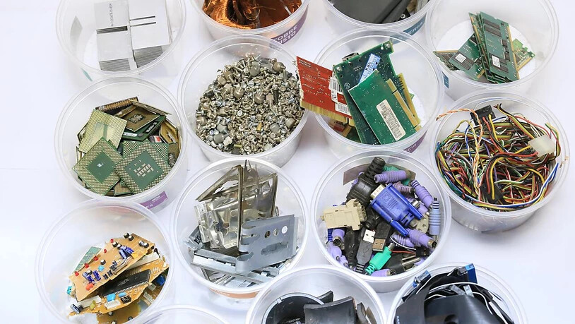 Nicht einmal ein Fünftel des produzierten Elektroschrotts wird recycelt. Deshalb müssen ständig neue Rohstoffe abgebaut werden, was der Umwelt schadet. (Pressebild)