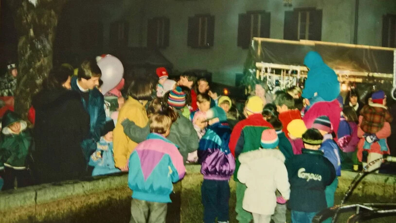 1992 fand der erste Weihnachtsmarkt auf dem Kirchplatz statt.