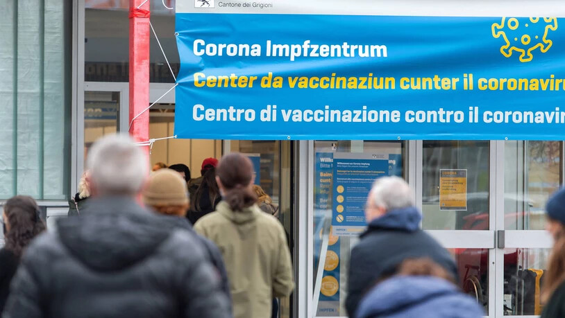 Schutz vor dem Corona-Virus; Auch das Walk-In Impfzentrum an der Rheinfelsstrasse 5 in Chur bietet die Boosterimpfung bezüglich der besonders schnellen und ansteckenden Omikron-Variante an.