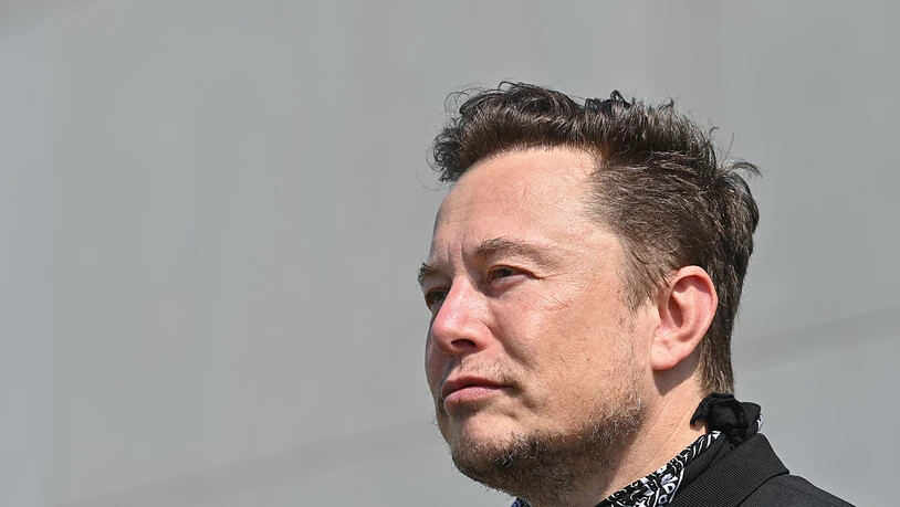 Tech-Milliardär Elon Musk hat am Montag einen günstigeren Preis für seinen Übernahmeversuch bei Twitter ins Gespräch gebracht. (Archivbild)