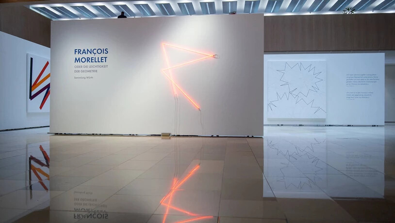 Blick in die Kunstausstellung «Francois Morellet oder die Leichtigkeit der Geometrie» im Forum Würth in Chur: Hierbei werden die Arbeiten des französischen Künstlers François Morellet (1926 bis 2016) gezeigt.