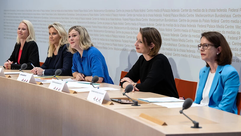 Die überparteiliche Frauenallianz präsentierte am Montag vor den Medien in Bern ihre Argumente für die Annahme der AHV-Reform.