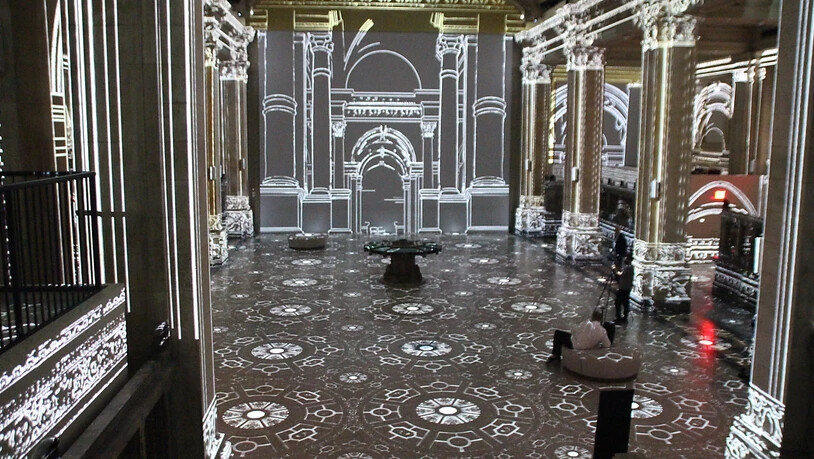 Blick in die Ausstellung «Gustav Klimt: Gold in Motion» in der «Hall des Lumieres», einem neuen digitalen Kunstmuseum. Mit einer digitalen Schau über den österreichischen Maler Gustav Klimt (1862-1918) hat am 14.09.2022 die «Hall des Lumieres» eröffnet…