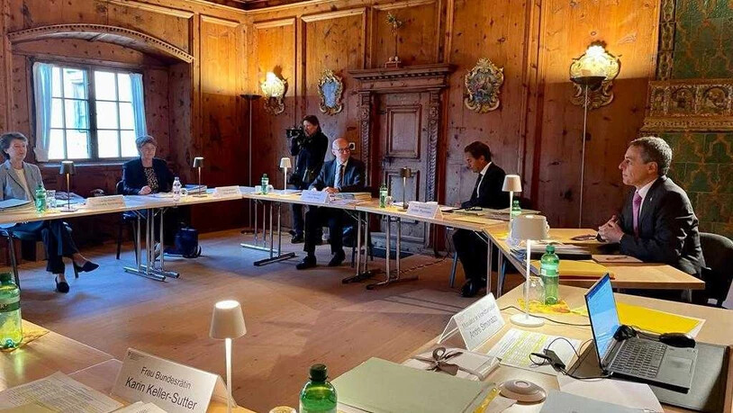 Ruhe im Saal: Der Bundesrat beginnt seine Sitzung im Kloster St. Johann.