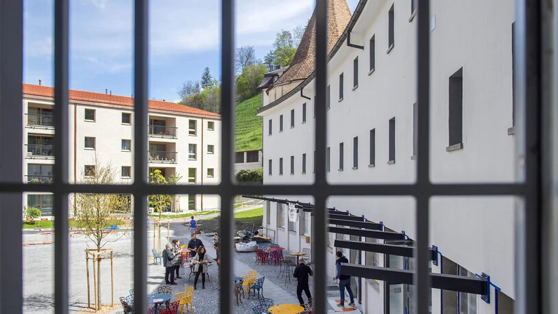 Vom Gefängnis zum Begegnungsort: Mit einer Eröffnungsfeier präsentiert sich der neue Sennhof in Chur Mitte Mai mit einem bunten Familienprogramm dem Publikum. 