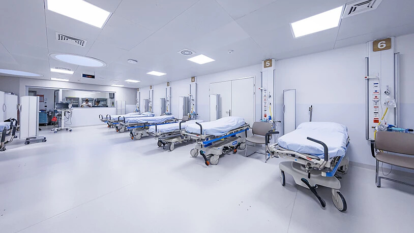 Die Zahl der Hospitalisierungen ist 2022 gewachsen: Blick in die Notfallstation des Genfer Universitätsspitals. (Archibild)