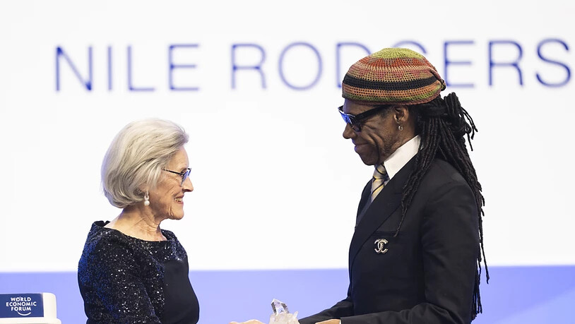 Auch der US-Musiker Nile Rodgers erhielt für sein Lebenswerk ein Award.
