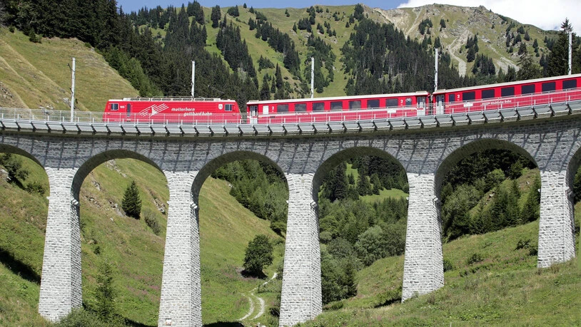 120 Meter hoch: Das Bugnei Viadukt bei Sedrun überspannt die Val Bugnei.