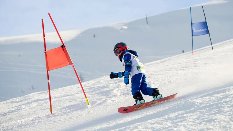 Luca Elsener absolvierte den Riesenslalom mit dem Snowboard. 