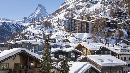 Die Hotels in den Schweizer Berggebieten waren über die Festtage gut gebucht. Vermehrt verbrachten wieder Gäste aus Europa Weihnachten und Neujahr in der Schweiz.(Archivbild)