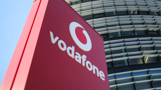 Der britische Telekomkonzern Vodafone bekommt mit Emirates Telecommunications Group Company (Etisalat) einen neuen Grossaktionär. (Archivbild)