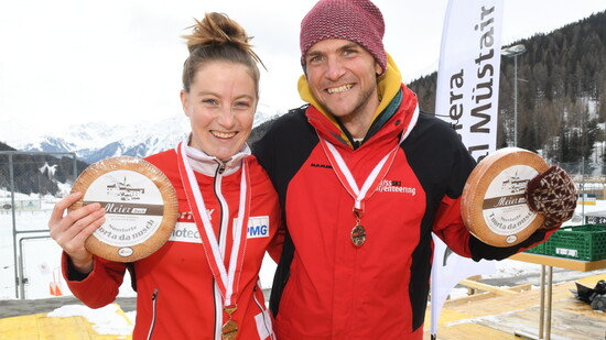 Die zwei besten des Schweizer Teams: Eliane Deininger und Gion Schnyder gewinnen die Schweizer Meisterschaft im Ski-OL.