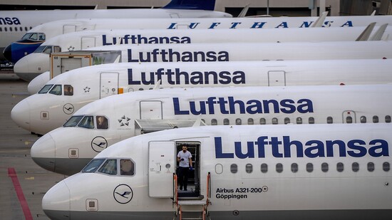 Die Deutsche Lufthansa AG stellt ihren juristischen Firmensitz in Köln auf den Prüfstand. Ein Entscheid ist aber noch nicht gefallen. (Archivbild)