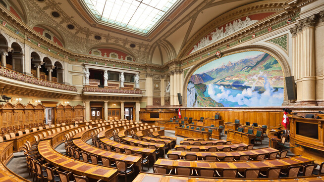 Werden neu besetzt: Im Herbst wird der Nationalrat neu bestellt. Auch in Graubünden werden wieder fünf Personen nach Bern gewählt