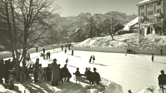 Ein Bild aus vergangenen Tagen: Das Schlittschuhfahren hat in Braunwald Tradition.