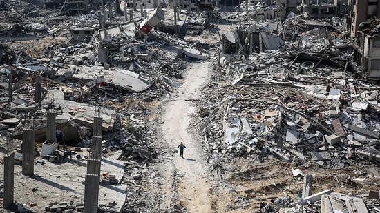 dpatopbilder - Das Ausmaß der Zerstörung im Gazastreifen ist gewaltig. Foto: Omar Ishaq/dpa