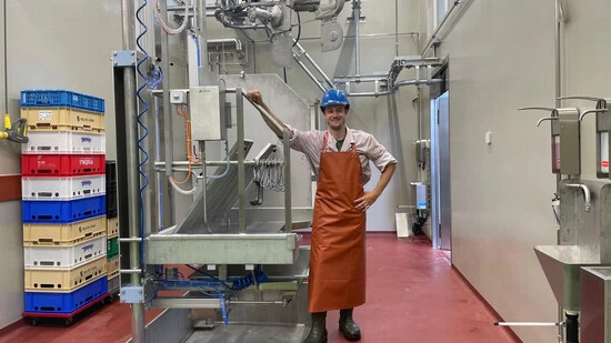 Die nächste Generation: Fritz Kamm Junior ist gelernter Metzger und Koch und führt den Familienbetrieb in Netstal weiter. 