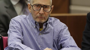 ARCHIV - Millionär Robert Durst saß wegen Mordes vor Gericht. Foto: Jae C. Hong / Pool/AP POOL/dpa