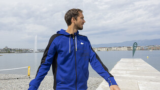 Stargast am Geneva Open: Die Weltnummer 2 Daniil Medwedew posiert am Strand von Genf und spricht über seine Pläne und den Ausschluss der russischen Tennisspieler von Wimbledon