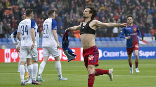 Ein Bild, das bald der Vergangenheit angehört: Valentin Stocker, der Captain des FC Basel, beendet am Ende dieser Saison seine aktive Spielerkarriere