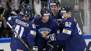 Erster Heimsieg an einer WM seit Schweden 2013: Finnland jubelt über einen dramatischen Finalsieg gegen Kanada