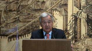 Antonio Guterres, UN-Generalsekretär, hält eine Rede während einer Unterzeichnungszeremonie im Dolmabahce-Palast. Foto: Khalil Hamra/AP/dpa