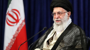 ARCHIV - Ajatollah Ali Chamenei, Oberster Führer und geistliches Oberhaupt des Iran. Foto: Office of the Iranian Supreme Leader/dpa - ACHTUNG: Nur zur redaktionellen Verwendung und nur mit vollständiger Nennung des vorstehenden Credits