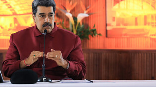 HANDOUT - Auf diesem vom venezolanischen Präsidentenamt zur Verfügung gestellten Bild spricht Venezuela Präsident Nicolas Maduro in einem Meeting. Foto: Jhonn Zerpa/Prensa Miraflores/dpa - ACHTUNG: Nur zur redaktionellen Verwendung und nur mit…