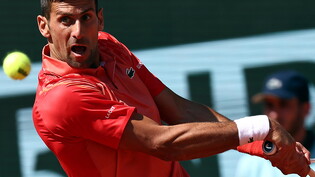 Nimmt den Ball und den Rekord ins Visier: Novak Djokovic