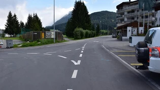 Der Unfall ereignete sich auf der Verzweigung Mattastrasse / Hertistrasse in Davos Platz.