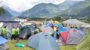 Turnende unter sich: Der Zeltplatz ist – wie beim «Bügla» 2016 in Thusis – ein Treffpunkt für die Teilnehmerinnen und Teilnehmer. 