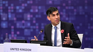Rishi Sunak, Premierminister von Großbritannien, spricht während des «AI Safety Summit 2023» in Buckinghamshire. Foto: Soeren Stache/dpa