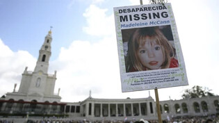 ARCHIV - Ein Bild des vermissten britischen Mädchens Madeleine McCann. Foto: Steven Governo/AP/dpa